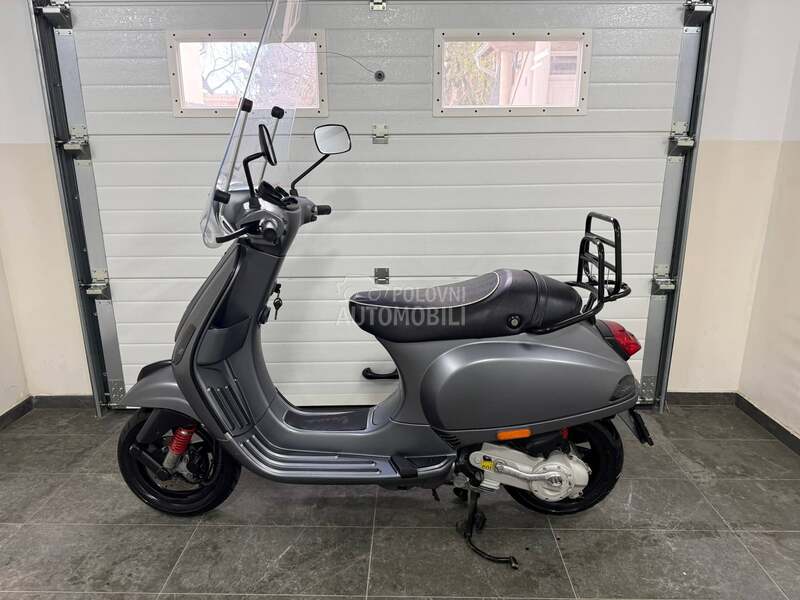 Piaggio VESPA LX50