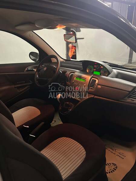 Lancia Ypsilon 1.3mjet