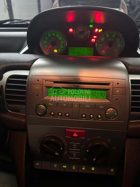 Lancia Ypsilon 1.3mjet