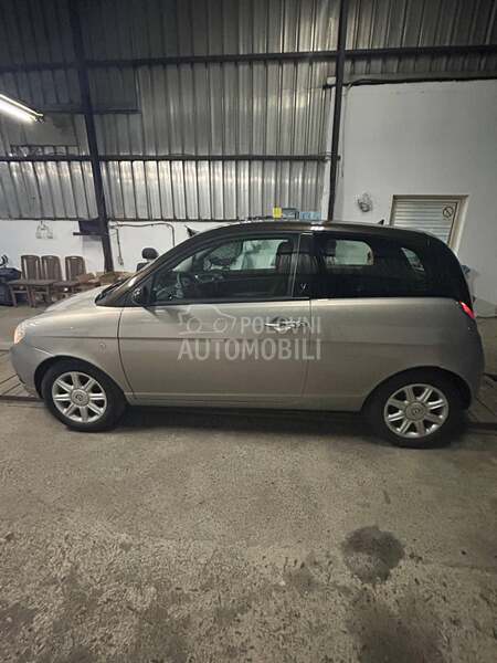 Lancia Ypsilon 1.3mjet