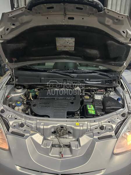 Lancia Ypsilon 1.3mjet