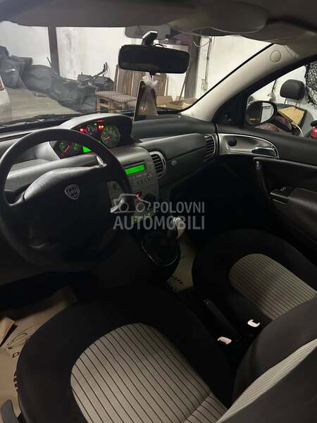 Lancia Ypsilon 1.3mjet