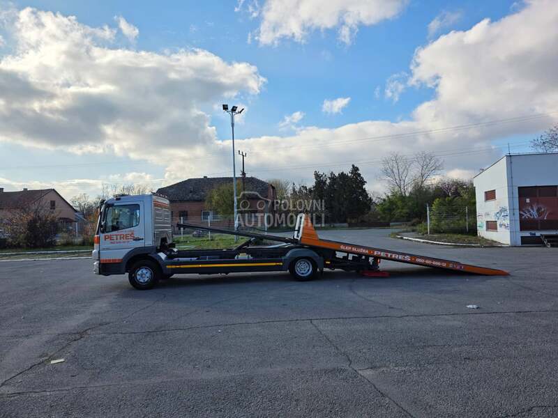 Mercedes Benz ATEGO 818