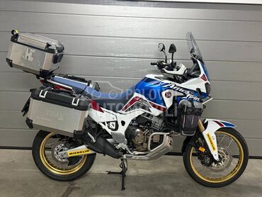 Honda Africa Twin Adventure DCT