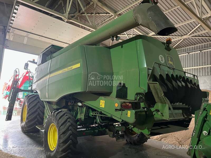 John Deere T660i
