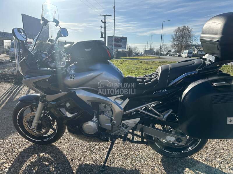 Yamaha Fazer 600