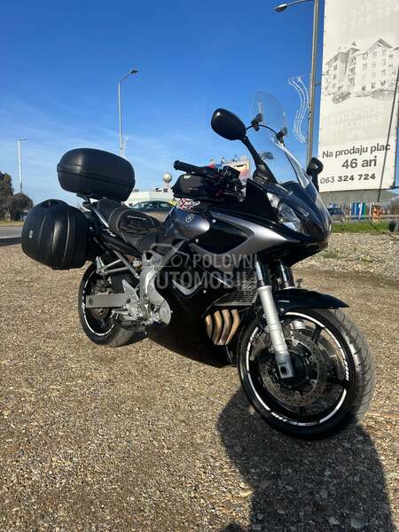 Yamaha Fazer 600