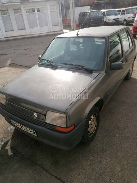 Renault R 5 