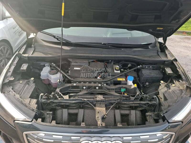 Audi Q4 e-tron E-TRON 204CH SLINE