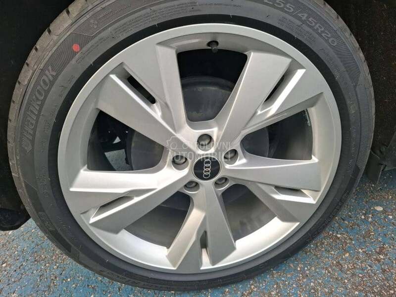 Audi Q4 e-tron E-TRON 204CH SLINE