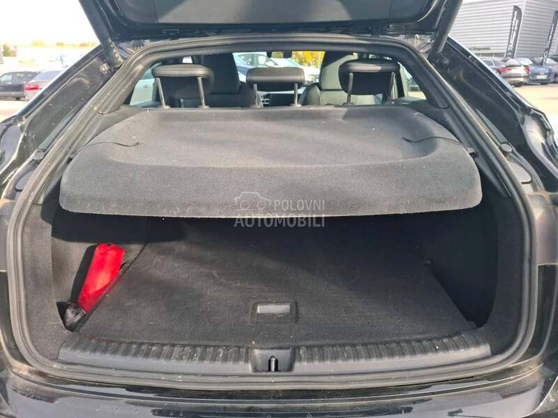 Audi Q4 e-tron E-TRON 204CH SLINE