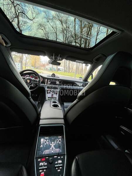 Porsche Panamera 4S