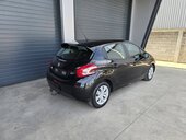 Peugeot 208 1.6 HDI