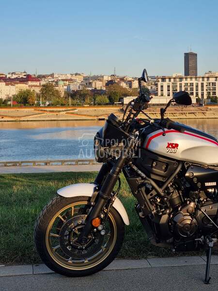 Yamaha XSR 700 XTribute