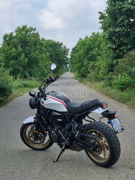 Yamaha XSR 700 XTribute