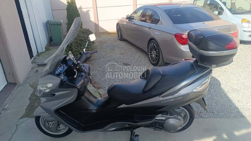 Suzuki burgman