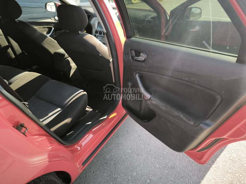 Ford Mondeo 