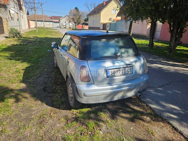 MINI Cooper 1.6