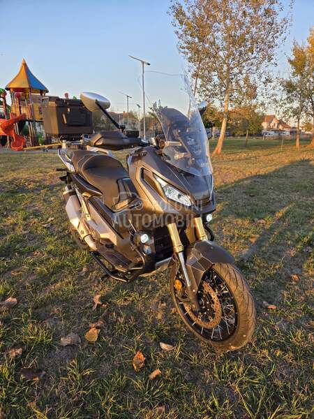 Honda Xadv750