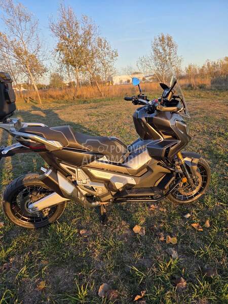 Honda Xadv750