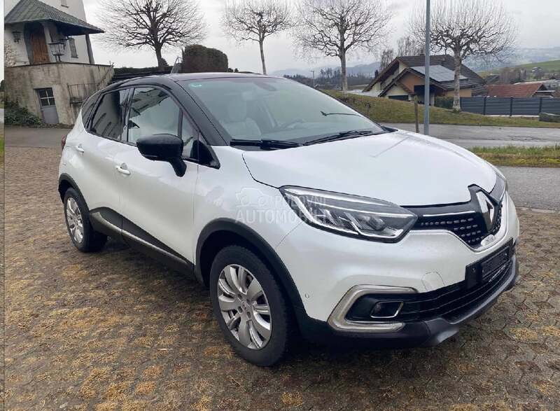 Renault Captur INITIALE PARIS