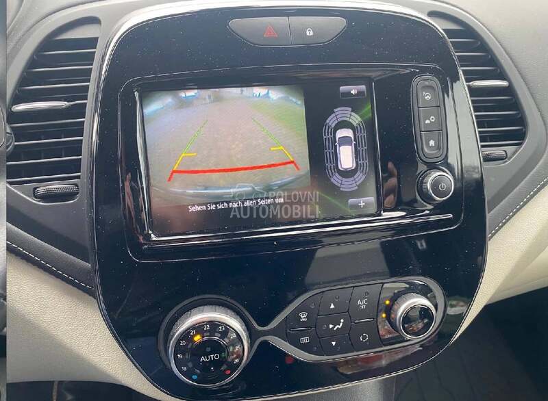 Renault Captur INITIALE PARIS