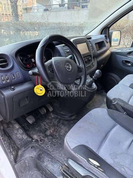 Opel Vivaro 