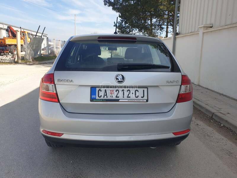 Škoda Rapid 