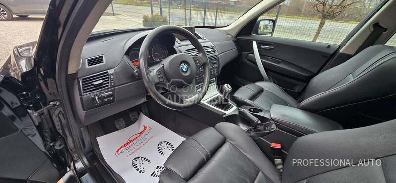 BMW X3 2.0d/4x4/Pano/Nav