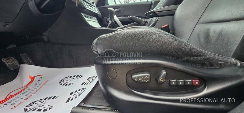 BMW X3 2.0d/4x4/Pano/Nav