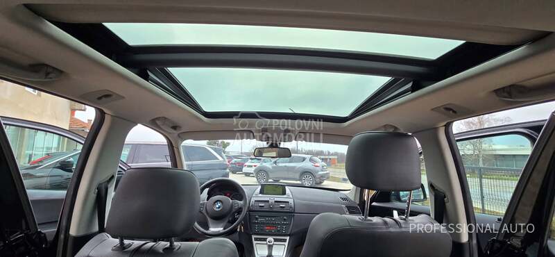 BMW X3 2.0d/4x4/Pano/Nav