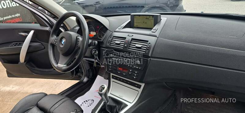 BMW X3 2.0d/4x4/Pano/Nav