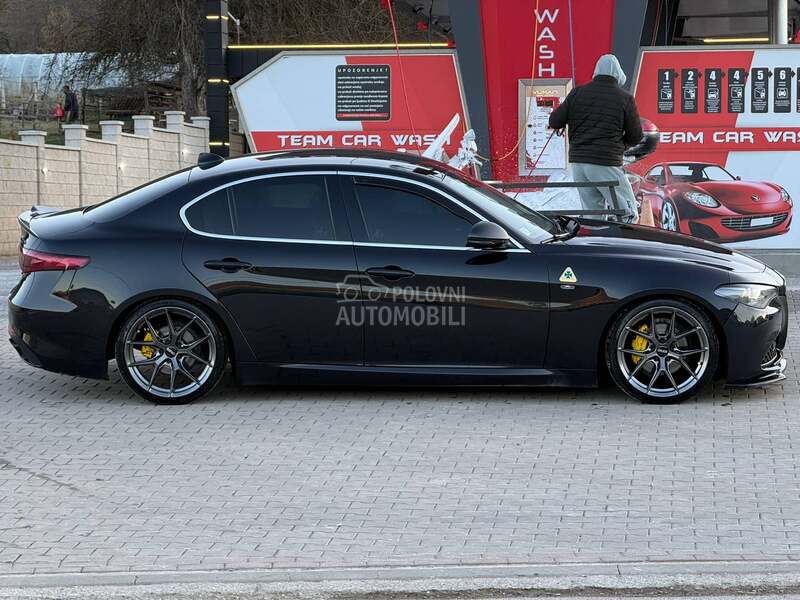 Alfa Romeo Giulia Q2
