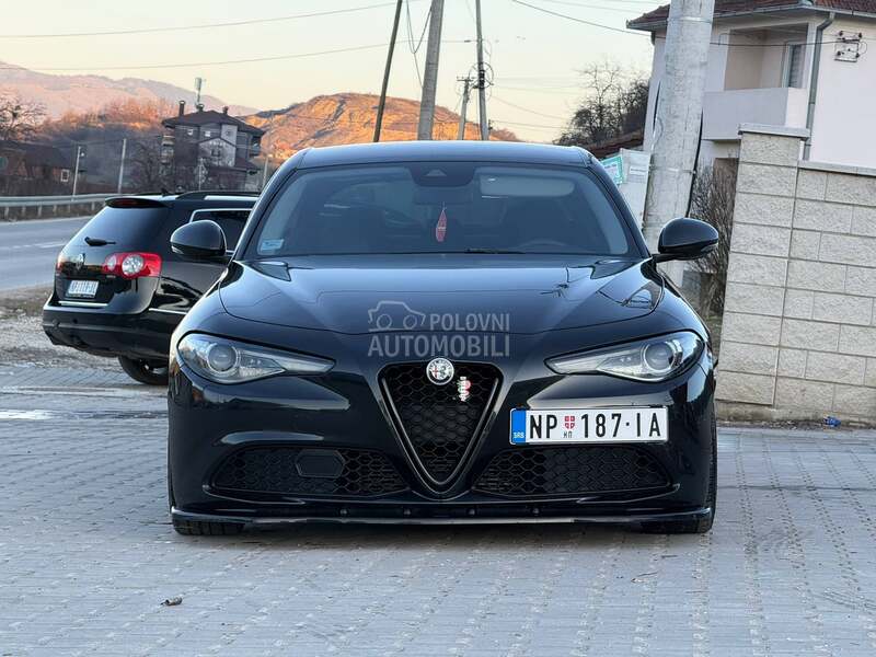 Alfa Romeo Giulia Q2