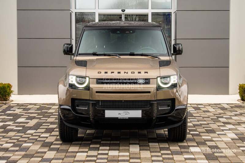Land Rover Defender 