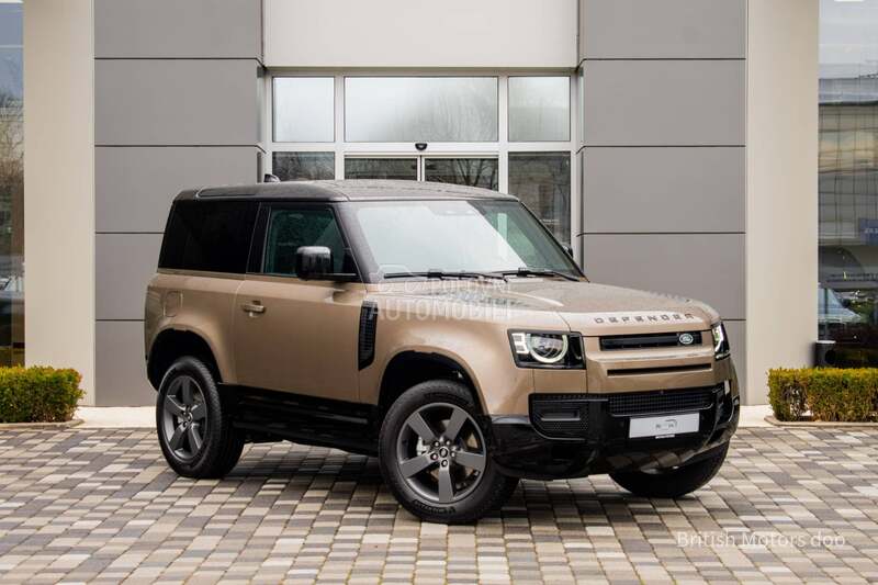 Land Rover Defender 