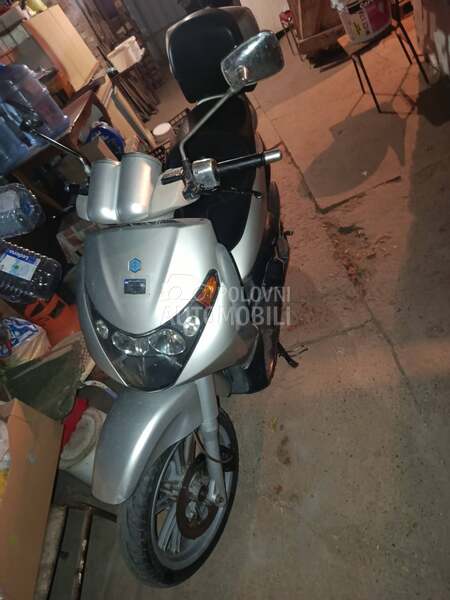 Piaggio Beverlii