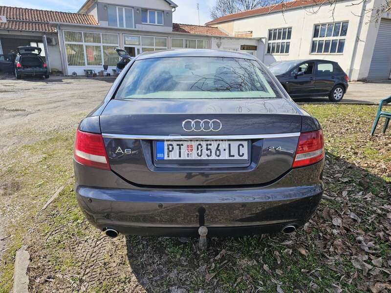 Audi A6 2,4