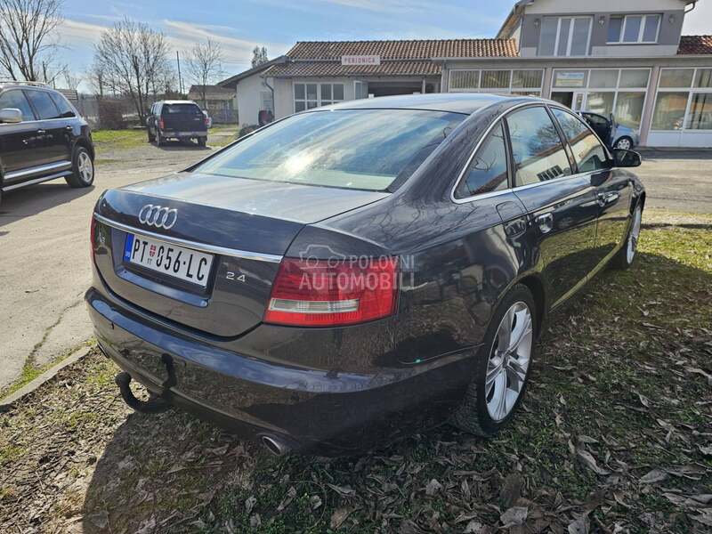Audi A6 2,4