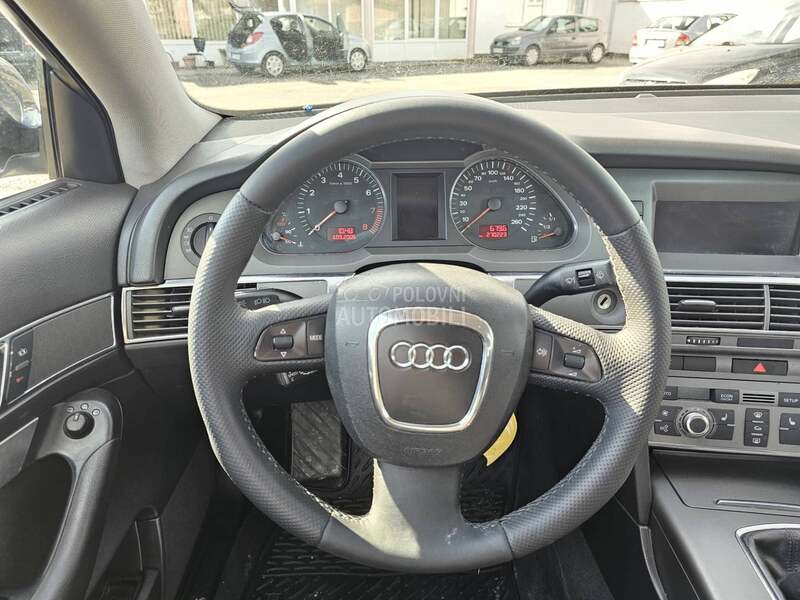 Audi A6 2,4