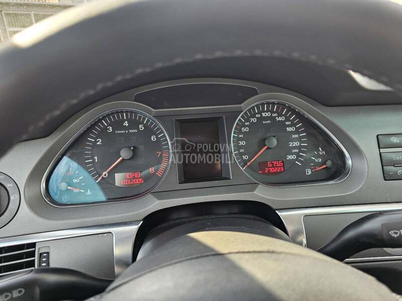 Audi A6 2,4