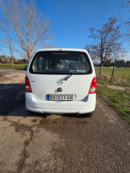 Opel Agila 