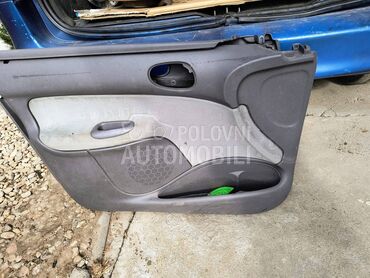 Tapacir levih vrata za Peugeot 206
