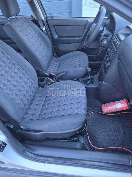 Opel Astra G 