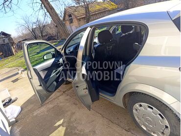 Opel Astra H H