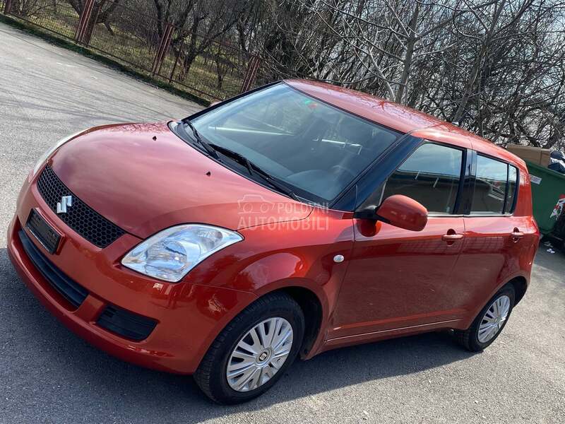 Suzuki Swift 