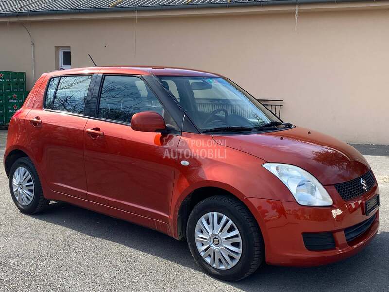 Suzuki Swift 