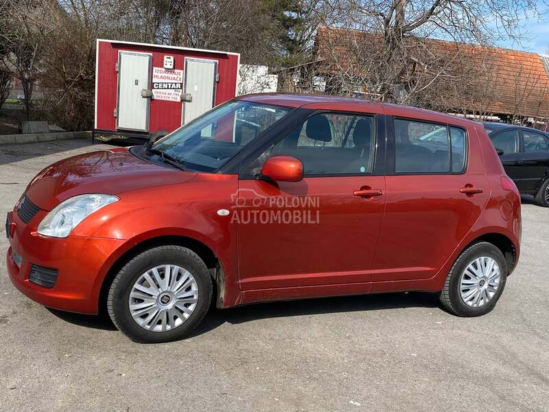 Suzuki Swift 