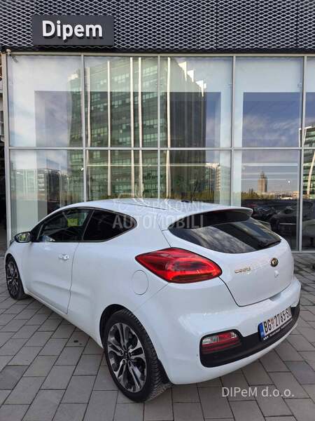 Kia pro_cee`d 1.6 MAXX