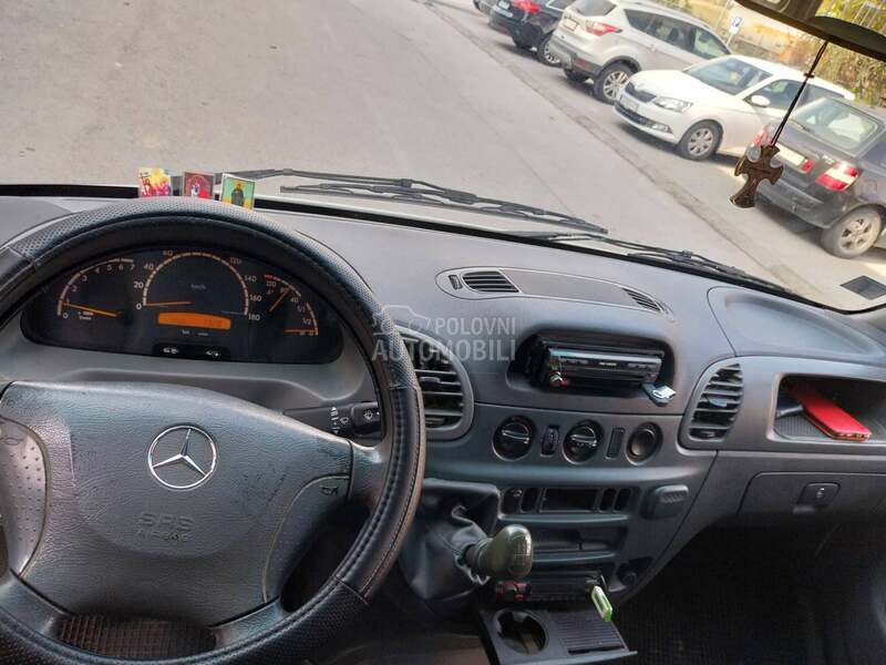 Mercedes Benz Sprinter 